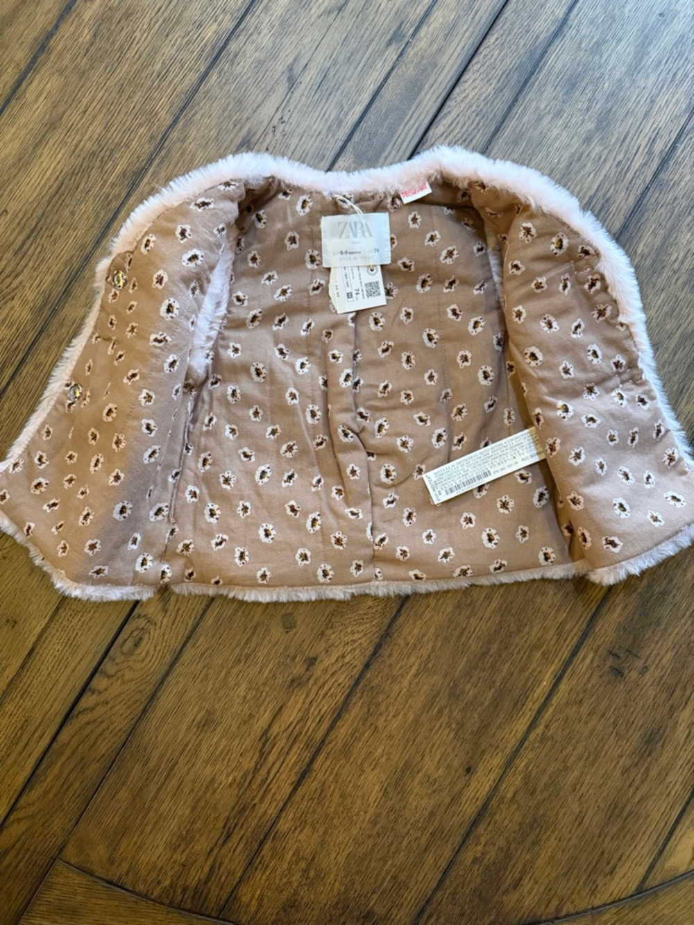 Zara Baby Pink Faux Fur Cherry Pom Pom Vest 6-9 Months NWT - Picture 5 of 8